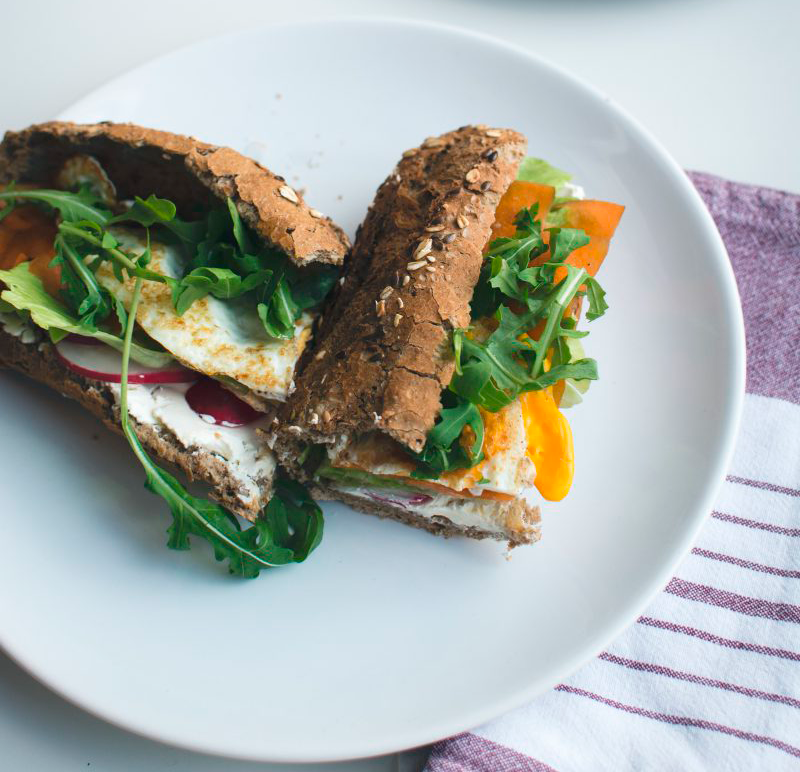 Comer de bocadillo. Sardinas en Lata