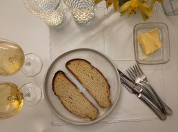 mi salmón ahumado de Nochebuena con Champan Sardinas en lata