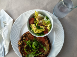 Las chicas de Tanger. Tienda boutique - cafe