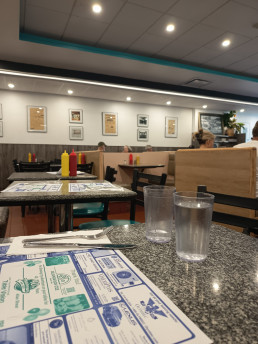 Snowdon Deli, Montreal: El auténtico bocadillo de carne ahumada