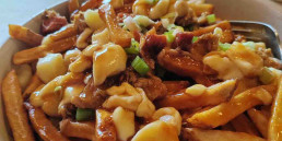 Poutine, plato nacional del Quebec